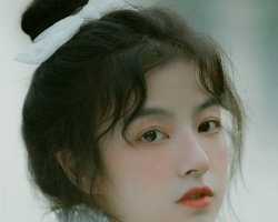 最简单的扎发造型 学生党必备扎发