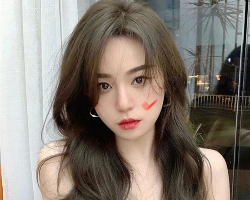 最新韩式女生烫发 慵懒率性造型烫