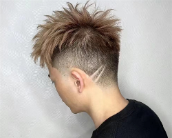 个性男生铲青雕刻 A范街头酷感十足