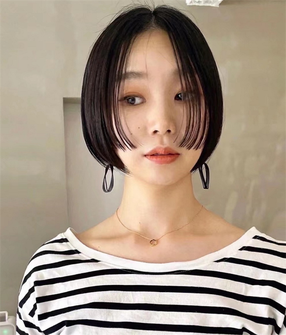 方脸圆脸适合的短发 日系短发有效修颜