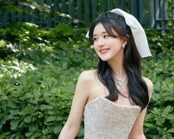 时尚高级新娘发型 穿婚纱发型惊艳感爆棚