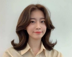 今年中长发怎么烫 外翘卷中长发人气高又好看