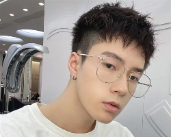 经典韩式男生烫发 帅气清爽钢夹烫