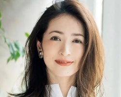 上班族发型推荐 款款优雅又知性