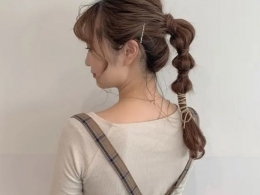 俏皮可爱泡泡辫扎发图片 长发泡泡辫凸显少女感