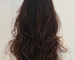 女生高层次长发造型 又美又飒出街必备