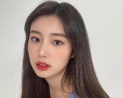 长直发披发模板 可盐可甜秒变女神