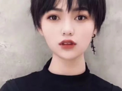 超A个性精灵短发 人气女生超短发