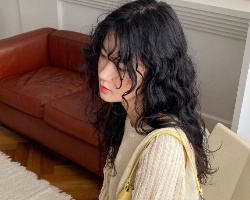 日系文艺风烫发模板 好看迷人烫完不显老