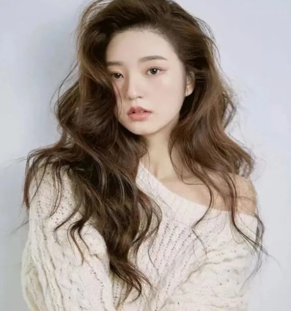 今年最火的大波浪 女神长卷发美翻天