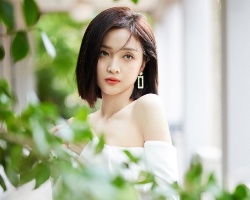 吴宣仪一刀切短发 可盐可甜清爽利落