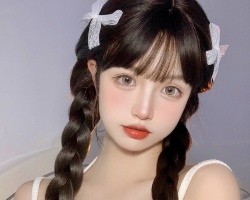 甜美减龄双麻花辫发型 分分钟变森系少女