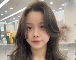 韩国人气云朵烫发型 减龄瘦脸显发量多