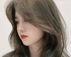 女生剪八字刘海好看吗 修颜减龄巨显气质