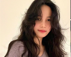 法式慵懒卷烫发 最火女生烫发造型