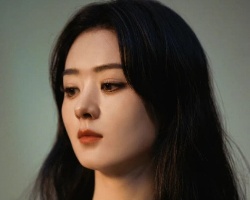 赵丽颖甜美披发发型推荐 时尚迷人凸显高级感