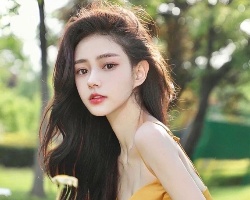 唯美优雅的长卷发造型 最迷人的女神烫推荐