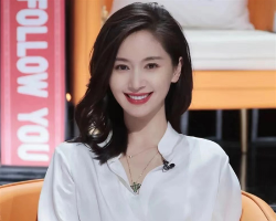 职场女生发型推荐 沉稳得体不失干练