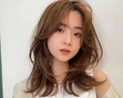 新款中长发型推荐 谁都可以剪不挑人