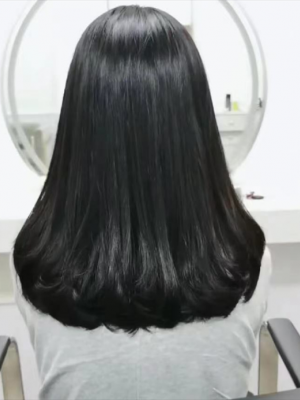内扣梨花头烫发 温柔减龄知性大方