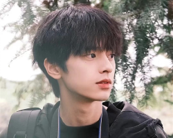 韩式男生碎盖发型 清爽简单易打理