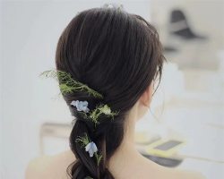 森系鲜花新娘发型 户外草坪婚礼造型