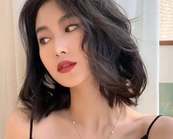 时髦洋气中短烫发 轻松凹造型高颜值