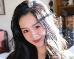 细软发适合什么发型 蓬松烫卷发型是首选