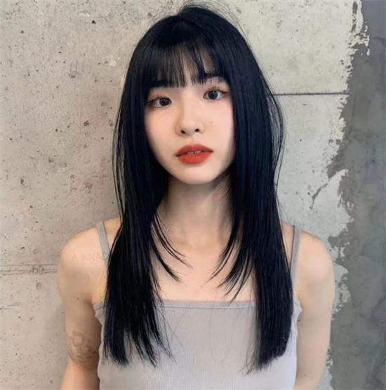 方脸适合的发型设计 高层次轻松修颜