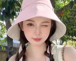 最近流行什么帽子 女生帽子发型造型指南