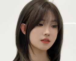 小清新中长发型推荐 瘦脸减龄时尚不挑人
