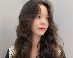 女神长卷发发型设计 时尚显气质发量翻倍