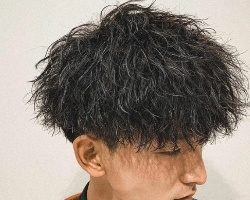 蓬松立体锡纸烫推荐 个性时髦越烫越有型
