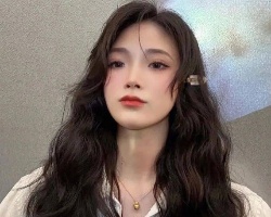 女生长卷发发型模板 时尚洋气烫出女神范