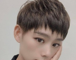 短发发型适合剪什么刘海 狗啃刘海短发又酷又美