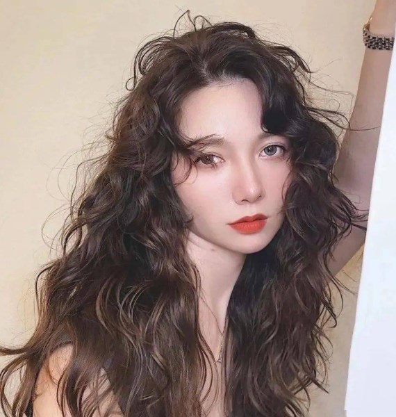 复古风长发烫发推荐 长发羊毛卷发量翻倍