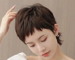 职场气质干练短发 狗啃短发值得尝试