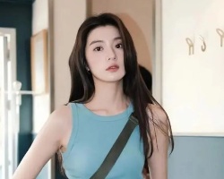显气质长卷发披发 好看高颜值美美出街