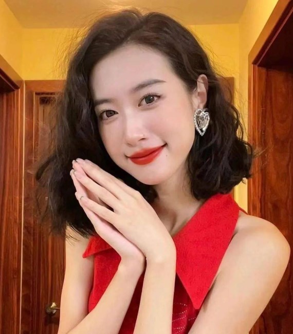 圆脸女生必备发型推荐 减龄又修颜轻松驾驭