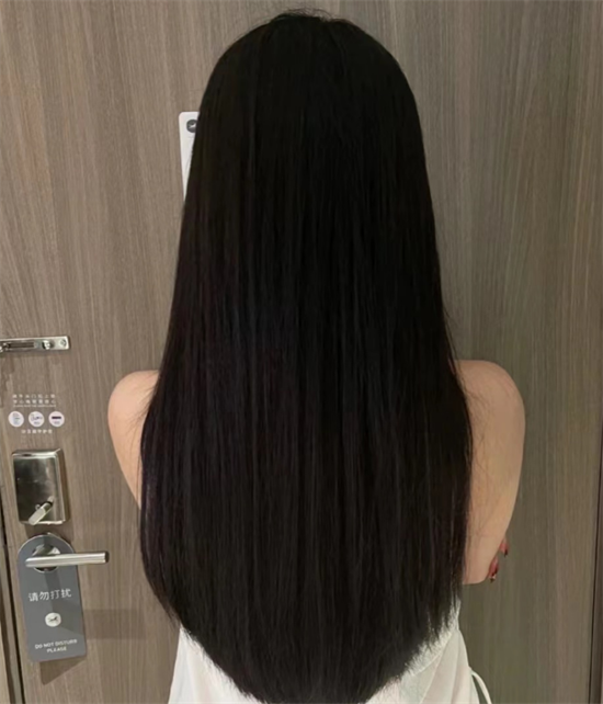 V型发尾中长直发 温柔简约很是唯美
