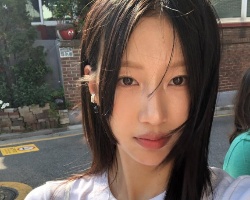 可盐可甜长直发推荐 干练利落展现两米八气场