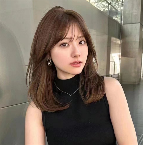 中长发梨花头内扣 温柔知性尽显淑女