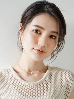 方脸女生发型设计 打造出温柔脸型