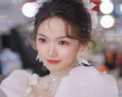 减龄甜美新娘发型 恬静优雅显气质