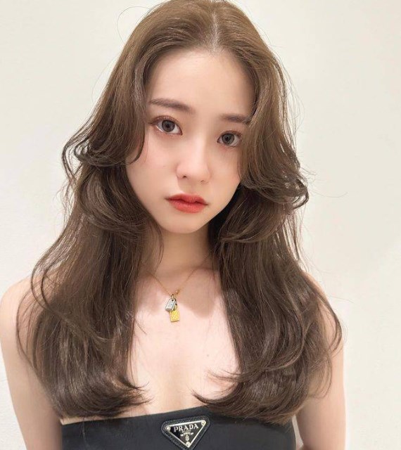 最美冬季烫卷发图片 优雅迷人打造高级感
