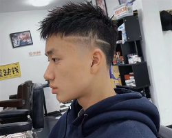 个性侧面雕刻发型 型男流行发型推荐