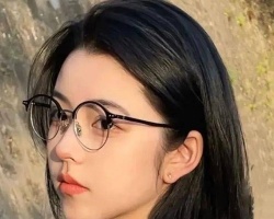 新款肩上短发发型 减龄耐看美得刚刚好