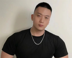 硬汉型男寸头发型 简单清爽时尚百搭