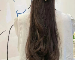 淑女氛围感半扎发 秋冬头发流行扎法