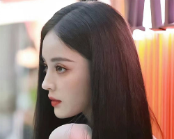 仙女范长直发 减龄时尚又百搭